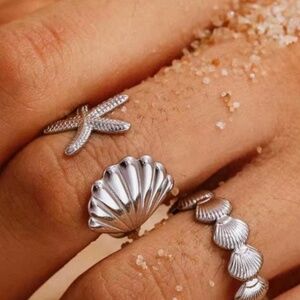 NWOT Seashell Ring